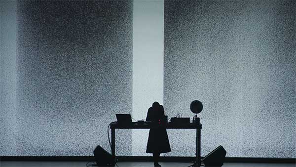 Resonant Realms - Amelie Duchow und Daniel Haas Live A/V